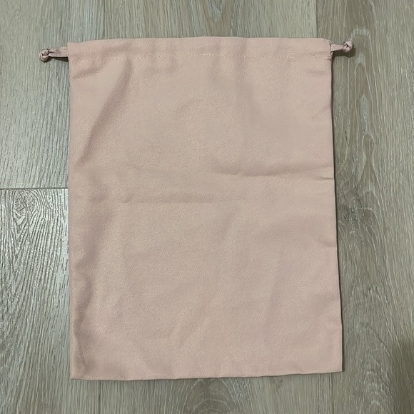 Stuart Weitzman Signature light pink Drawstring Dust Bag - Picture 2 of 2
